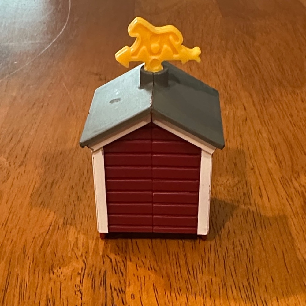 Breyer Horse Barn top & Vane. Red and Gray with Yellow Weather Vane